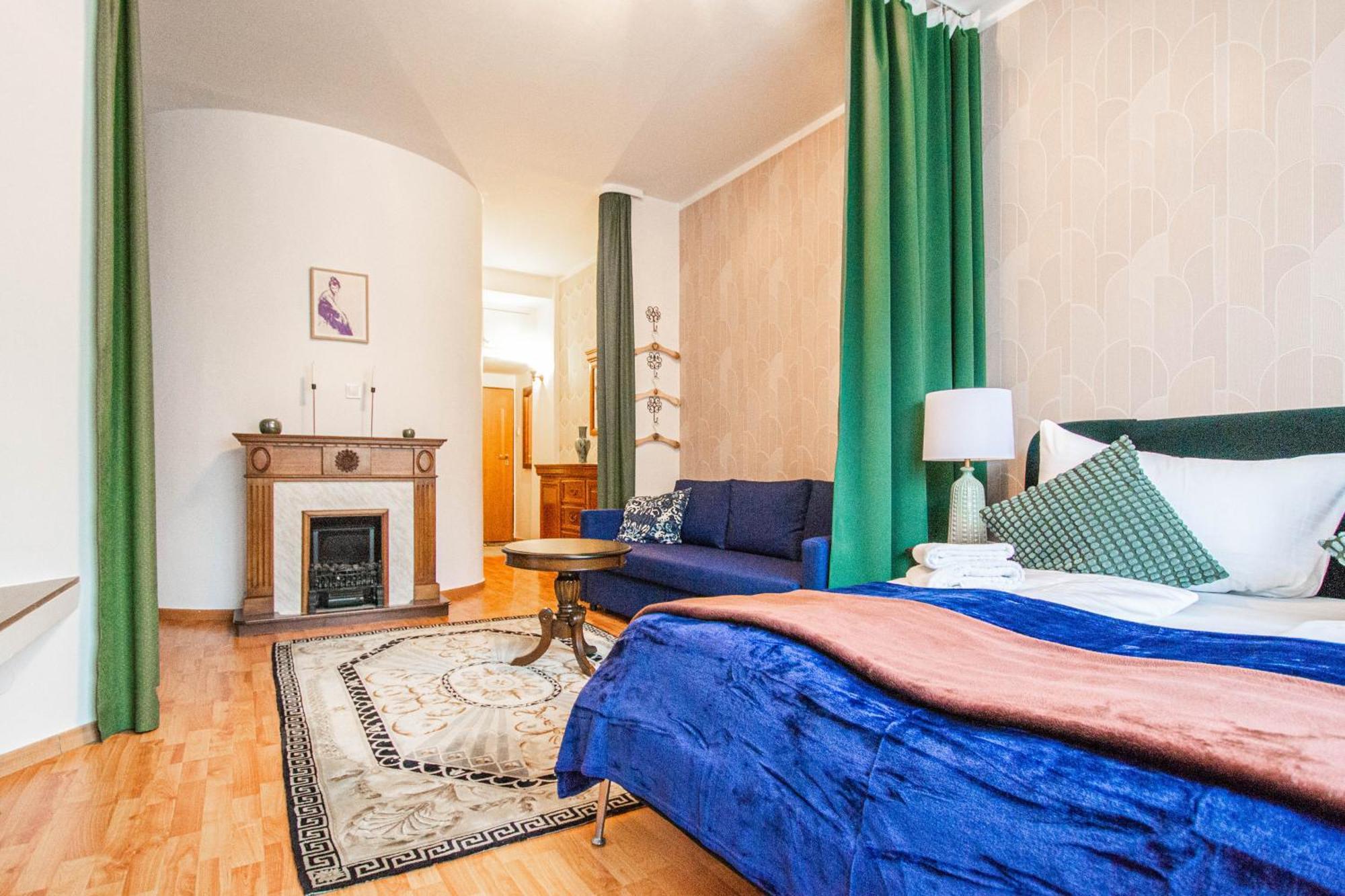 Main Prague Square Apartments Sauna And Fireplace Экстерьер фото